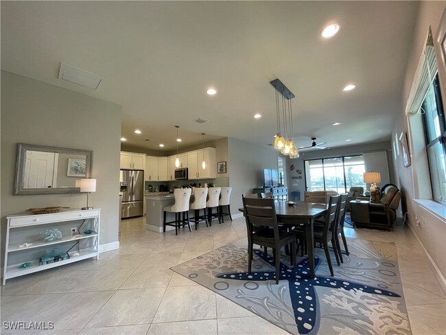 Building Photo - 7627 Jacaranda Ln