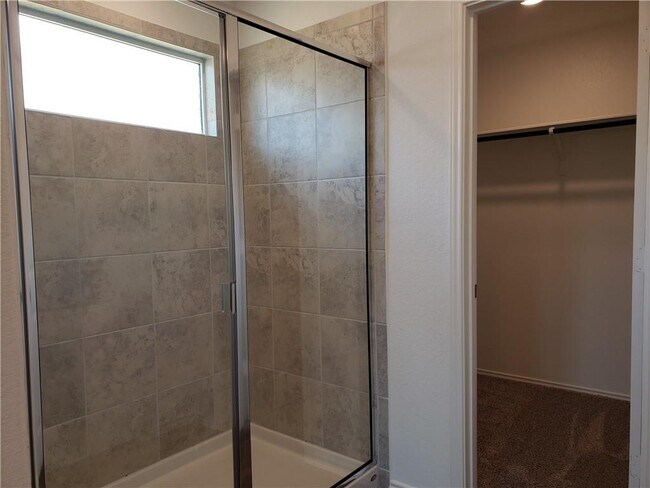 Building Photo - 109 Red Buckeye St