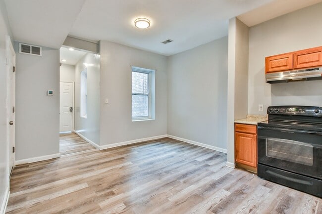 Building Photo - 41 N 11th St
