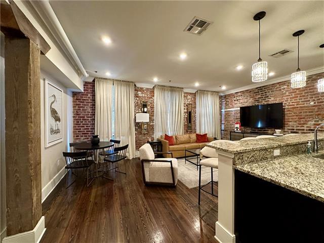 Building Photo - 508 Toulouse St