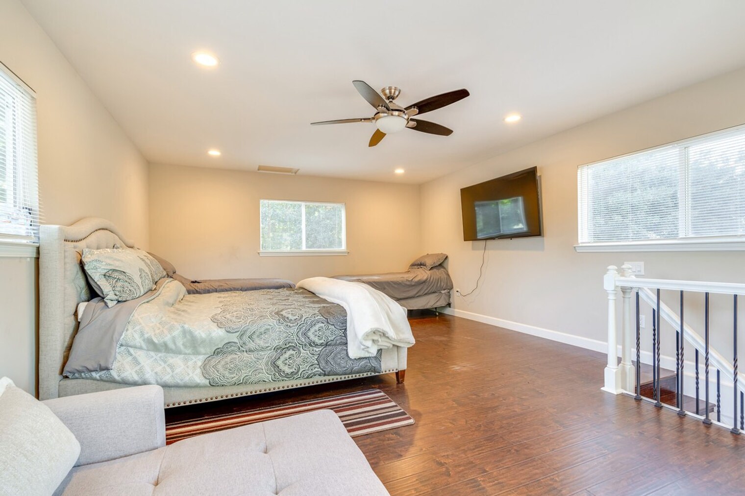 Building Photo - 10000 Monterey Rd