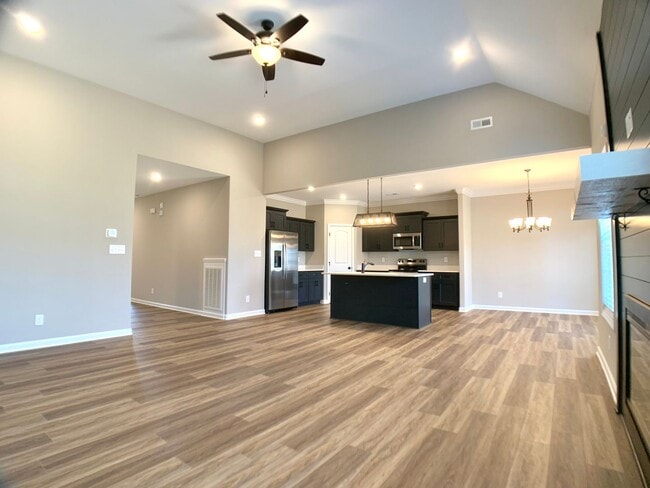 Building Photo - 413 Ayden Ln