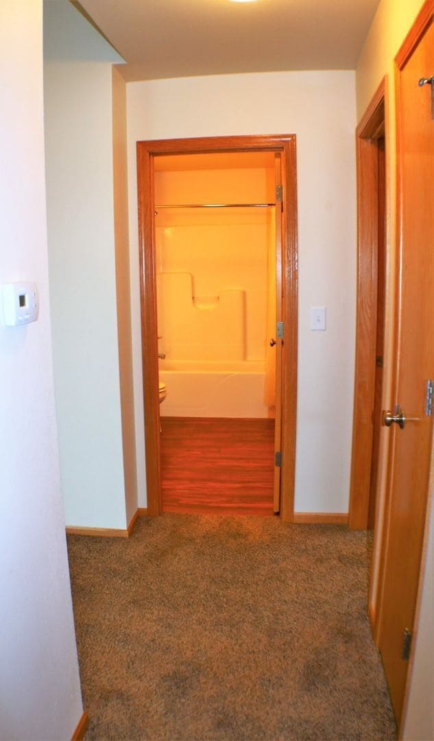 Building Photo - $1,135 | 2 Bedroom, 2 Bathroom Condo | No ...