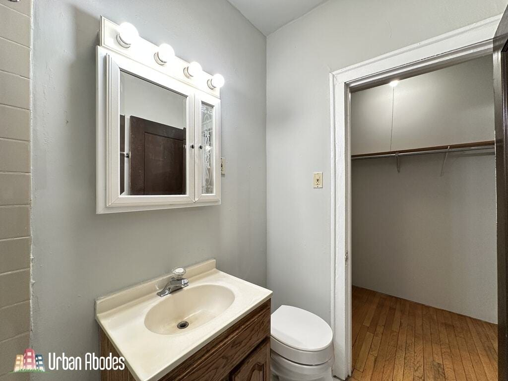 Building Photo - 4224 N Paulina St