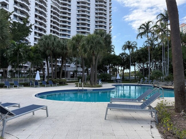 Building Photo - 3300 NE 192 St