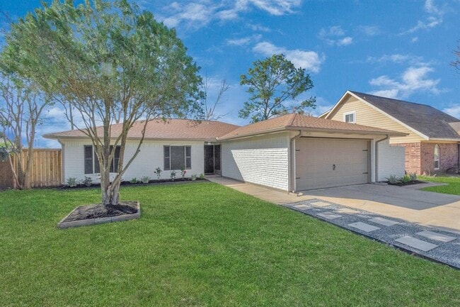 Building Photo - 1811 Eastfield Dr