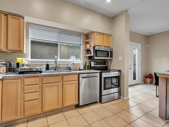 Building Photo - 701 Bering Dr