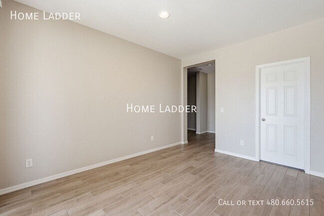 Building Photo - 11769 W Mobile Ln