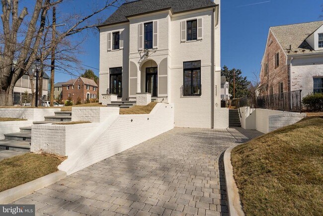 Building Photo - 4217 46th St NW