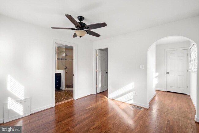 Building Photo - 1726 Baldwin Dr