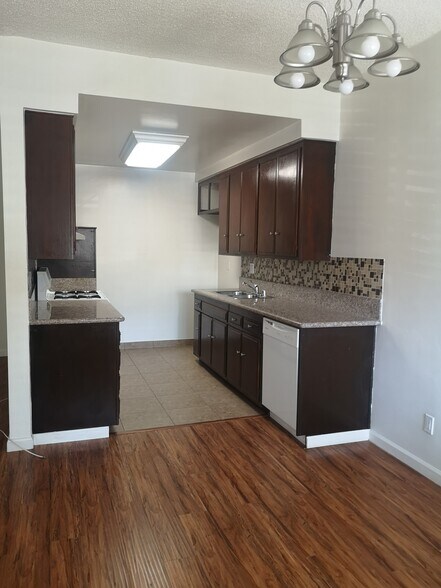 Building Photo - 3675 Monon St
