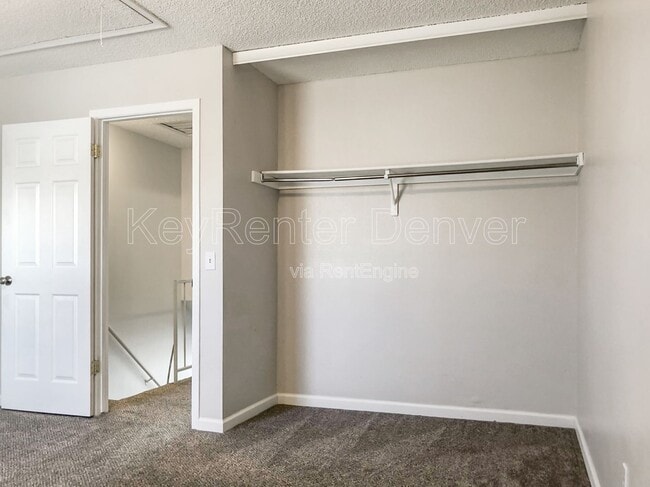 Building Photo - 9218 W Ontario Dr