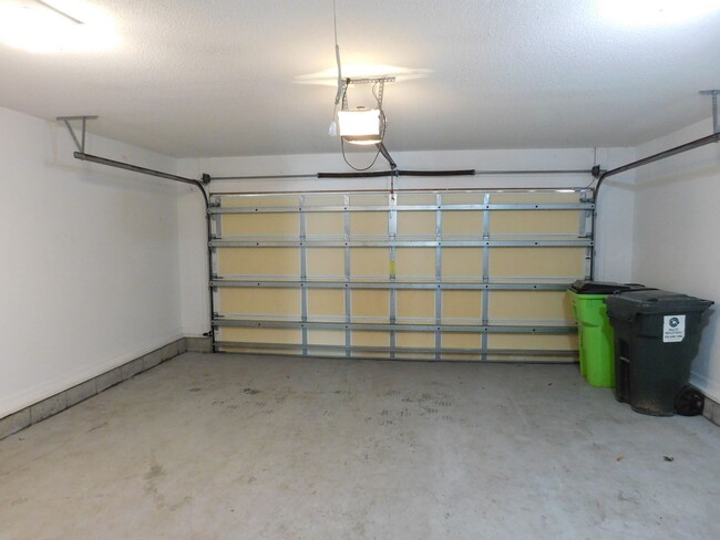 Building Photo - 205 Sellhorn Blvd