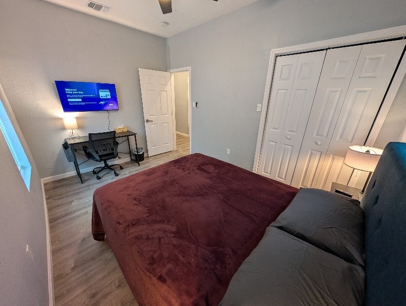 Building Photo - 118 Canadian St