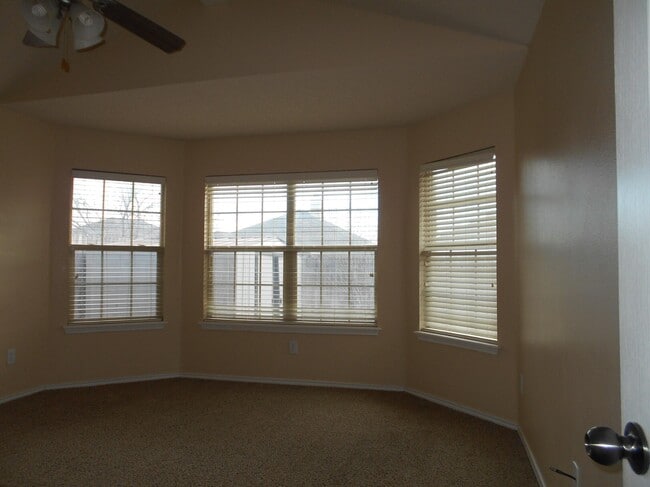 Building Photo - 6513 91st St