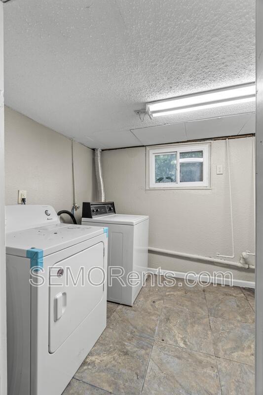 Building Photo - 45 N Hanover St