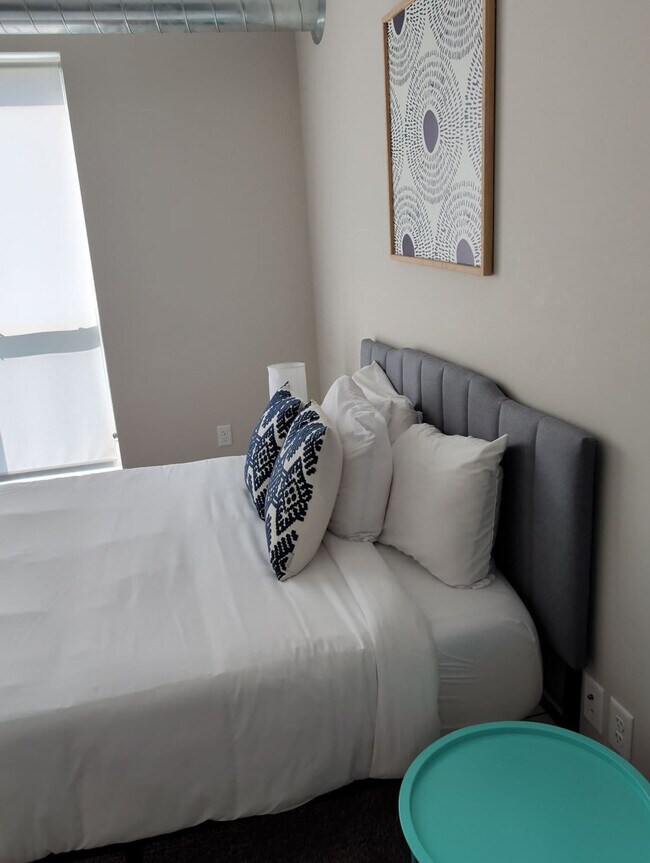 Building Photo - 4415 Lincoln Way