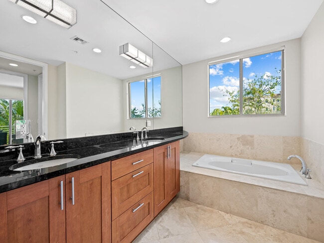 Building Photo - 444 Hendricks Isle