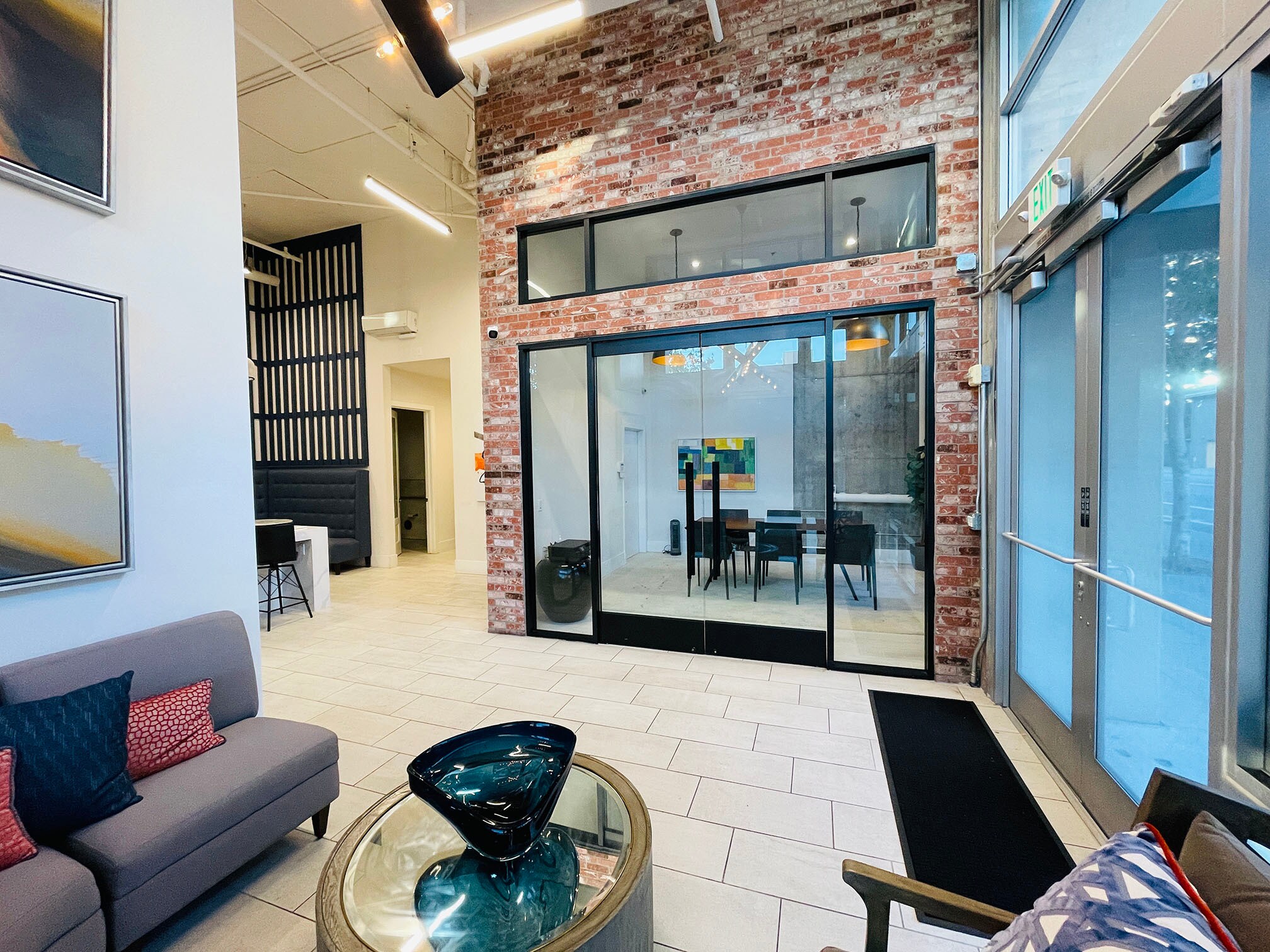 Building Photo - 901 Jefferson St