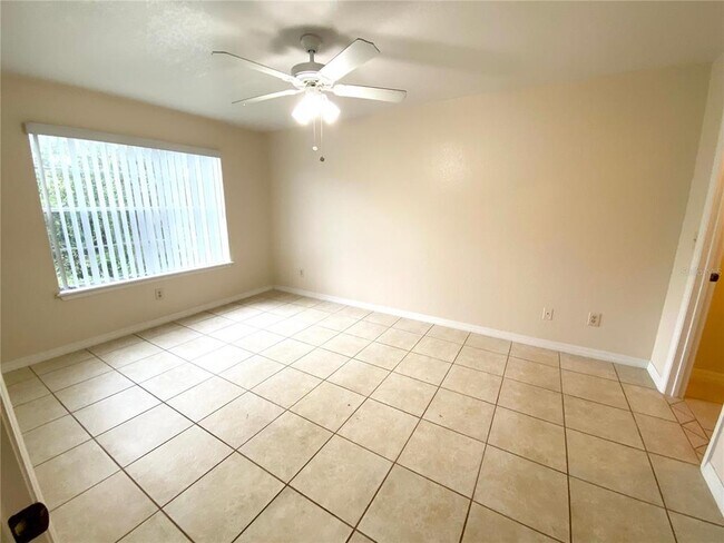 Building Photo - 10209 N Alafaya Trail