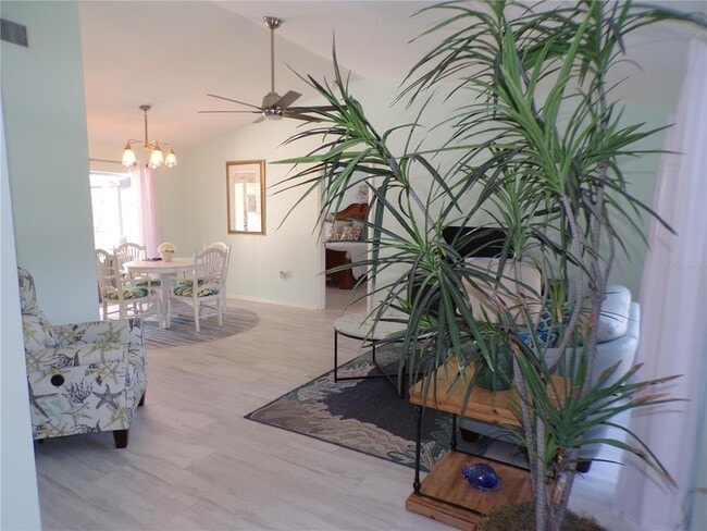 Building Photo - 15624 Hennipen Cir