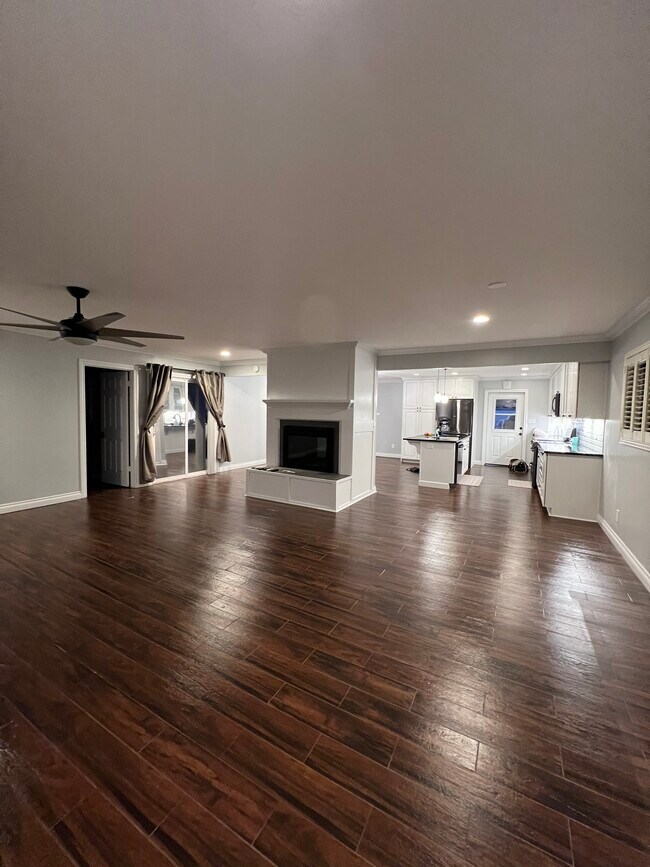 Building Photo - 7617 Prairie Mound Way