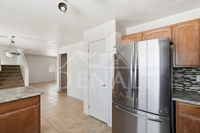 Building Photo - 21939 W Cocopah St