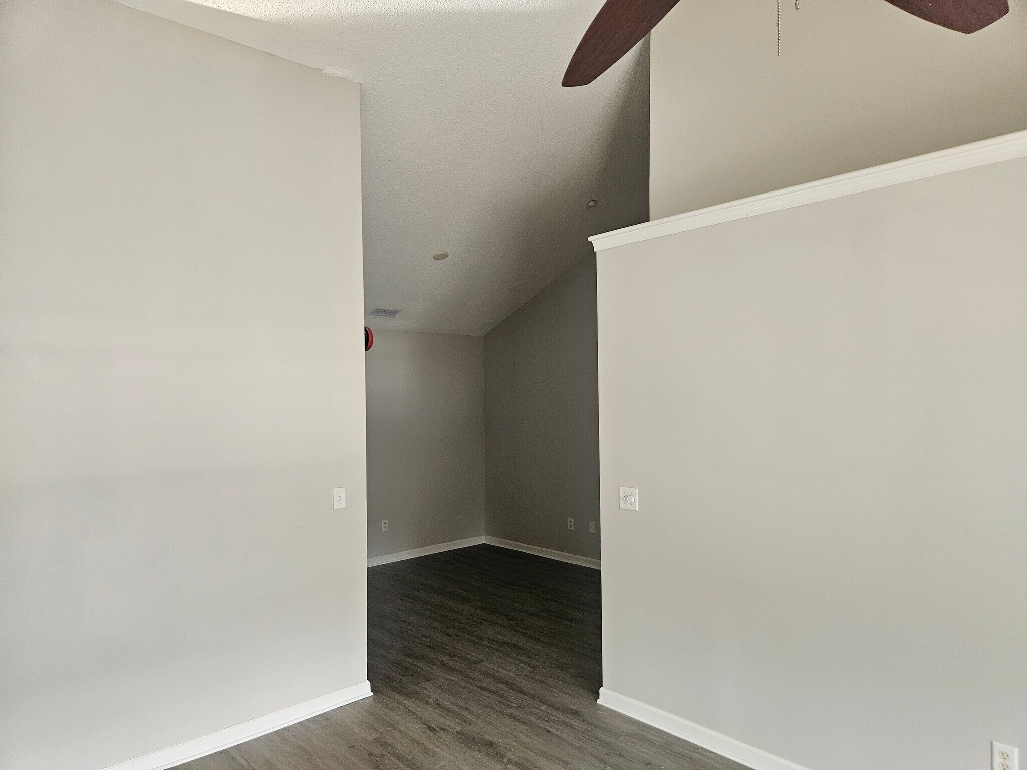 Building Photo - 1710 Duntrune Gln