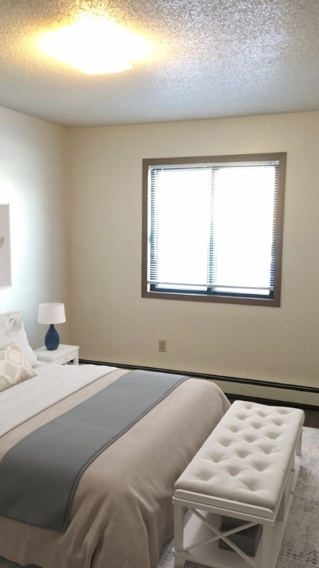 Building Photo - 1515 14th Ave E