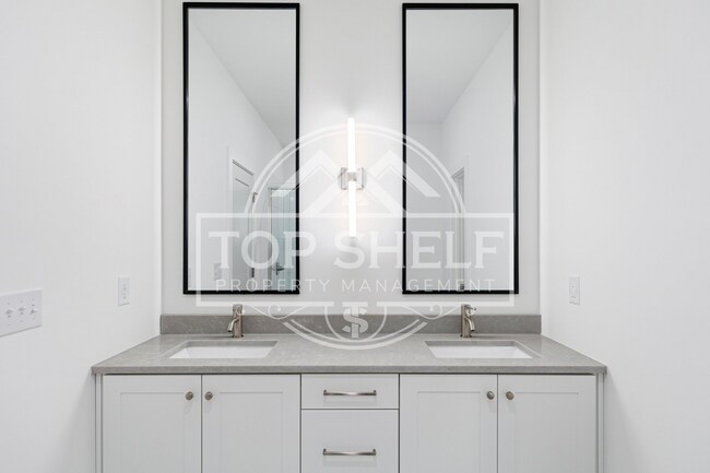 Building Photo - 1540 Millwood Pl