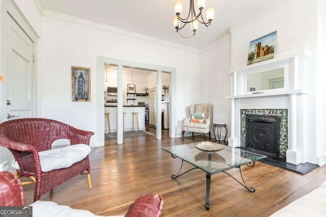 Building Photo - 1475 3rd St