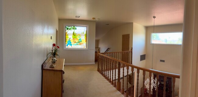 Building Photo - 948 Ettin Ave