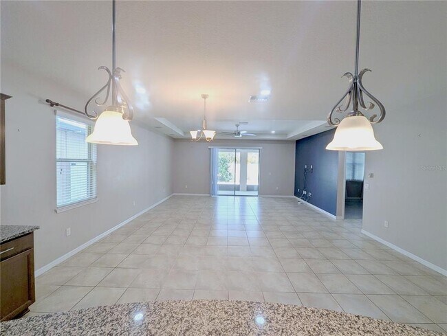 Building Photo - 18810 Birchwood Groves Dr