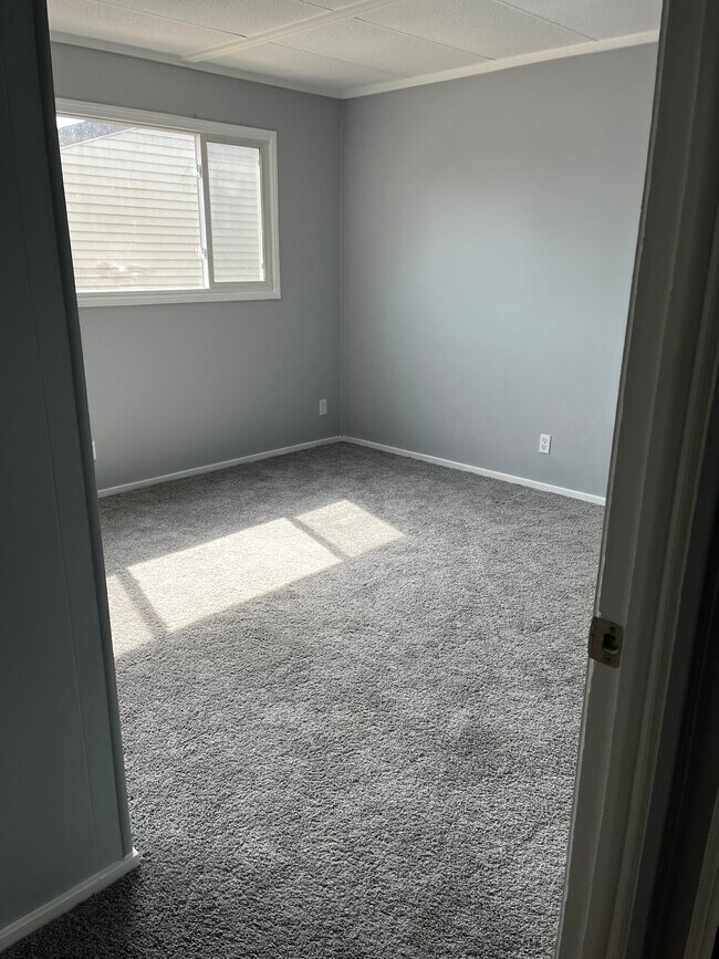 Building Photo - Rangeline