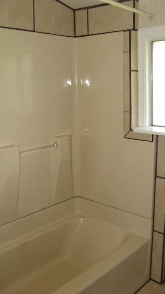 Building Photo - 3 Bdrm, 1 Bath Plus Bonus Room! Heart of Yelm! Fully Fenced Yard!