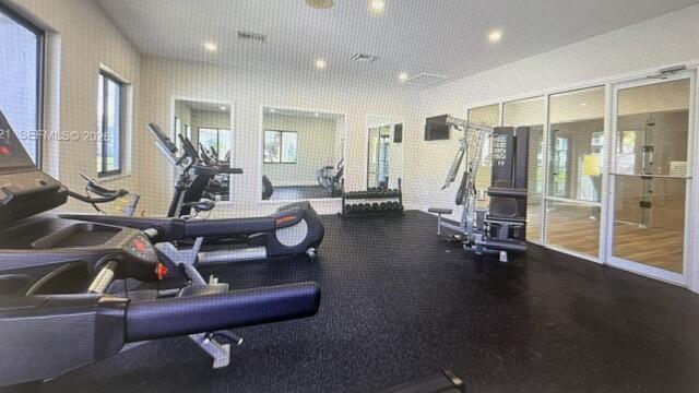 Building Photo - 2640 S University Dr
