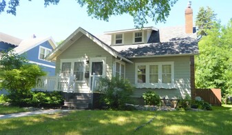 Building Photo - 1200 Cottonwood St