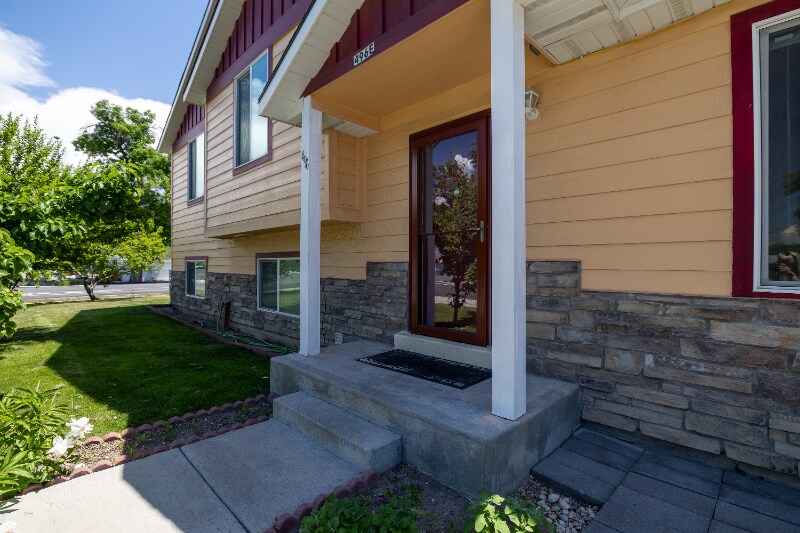Building Photo - 496 E 3400 S