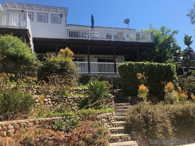 Building Photo - 1336 Bush St