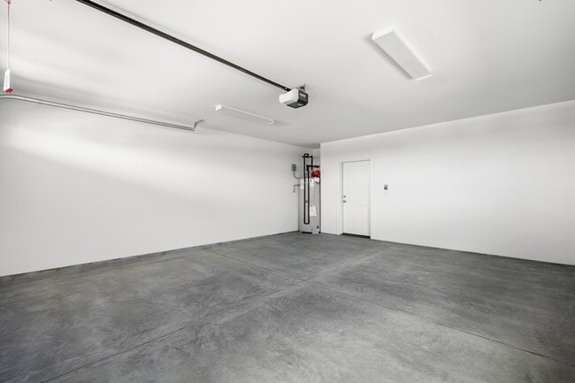Building Photo - 112 Oliona St