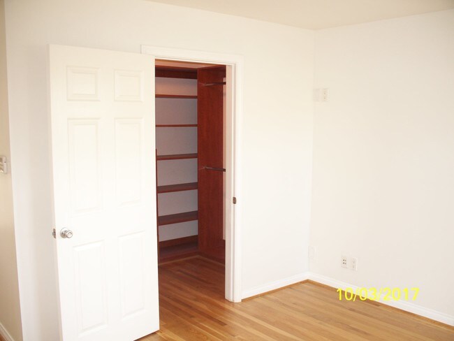 Building Photo - 12566 Woodbine St