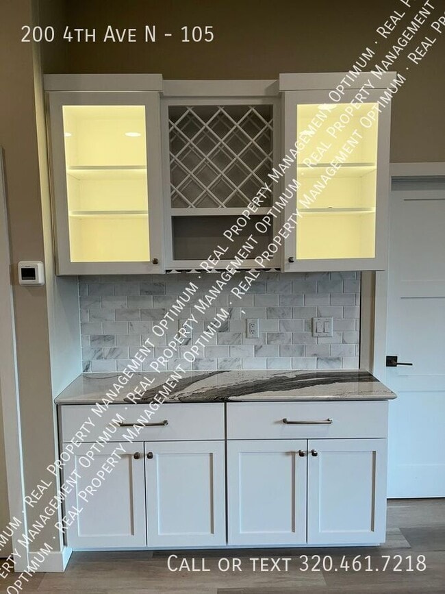 Building Photo - 200 4th Ave N