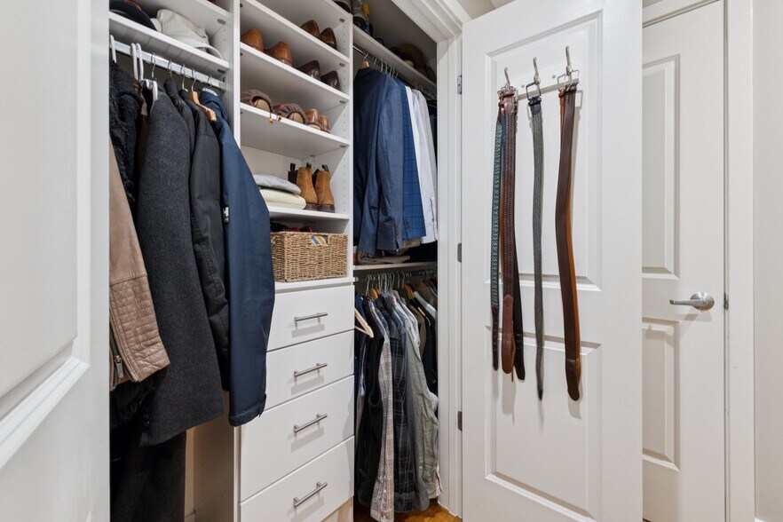 Building Photo - 1440 Church St NW