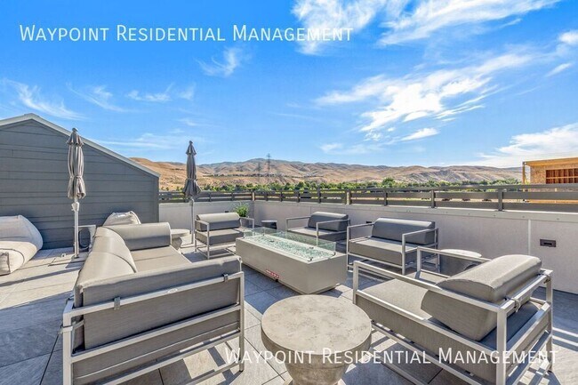 Building Photo - 4430 E Haystack St