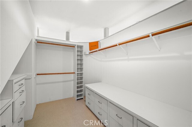 Building Photo - 3028 Overhill Dr