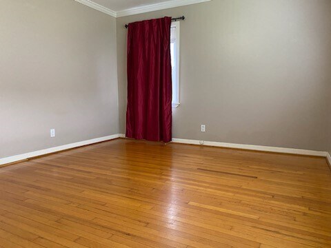 Building Photo - 5537 Lincrest Ln