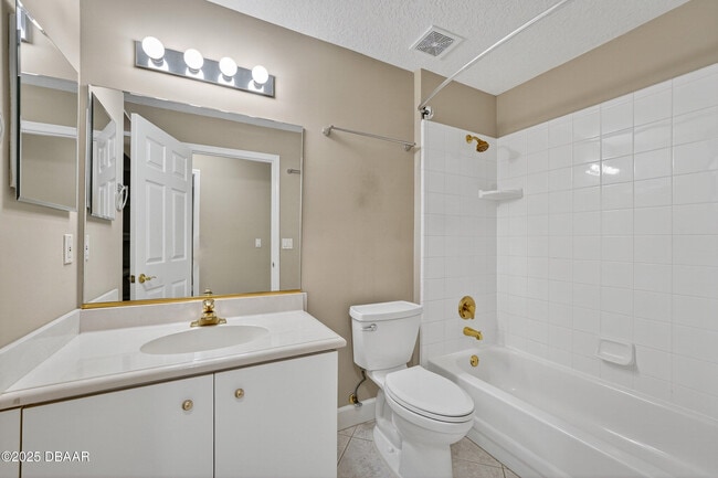 Building Photo - 37 Bay Pointe Dr