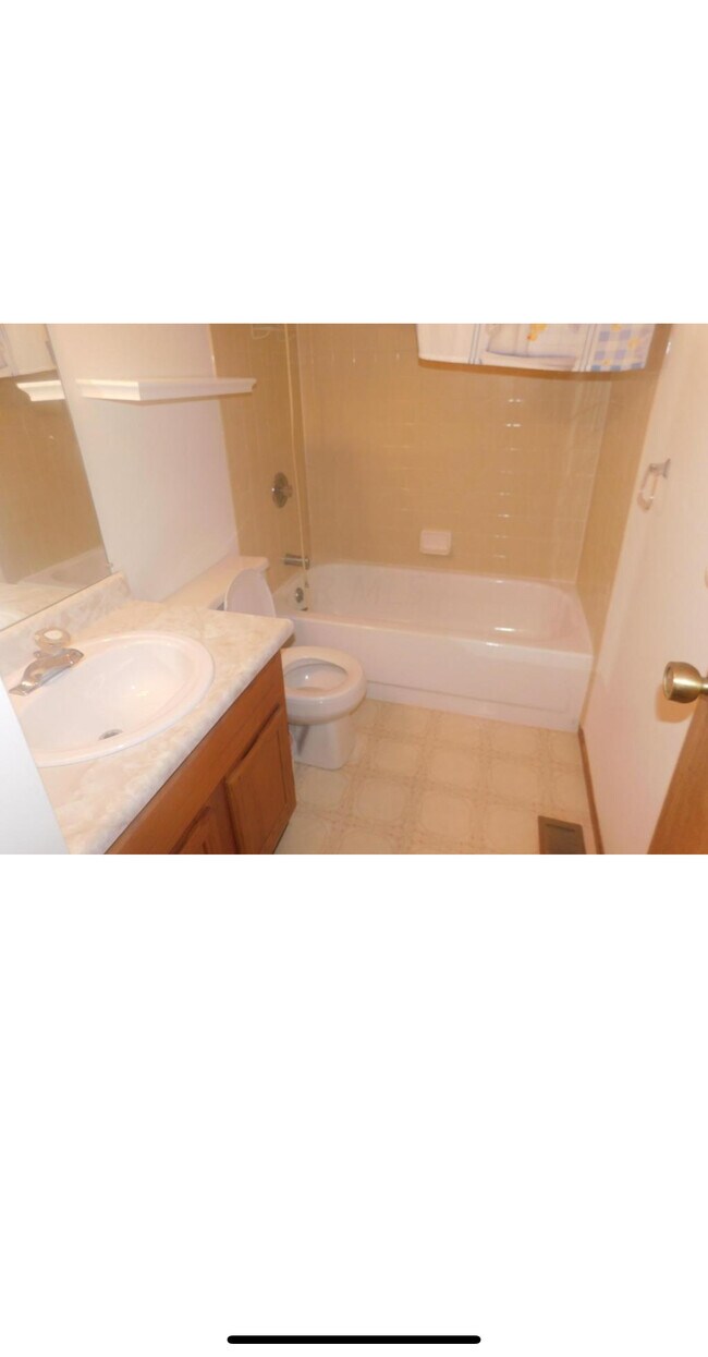 Building Photo - 4128 Bartle Dr