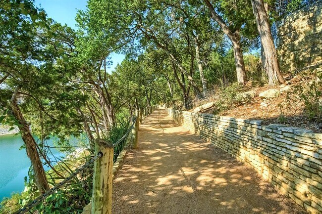 Building Photo - 429 Marina Village Cove