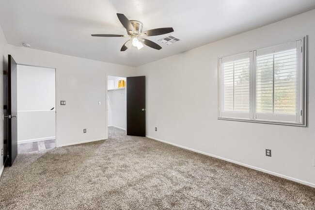 Building Photo - 15634 N 29th Way